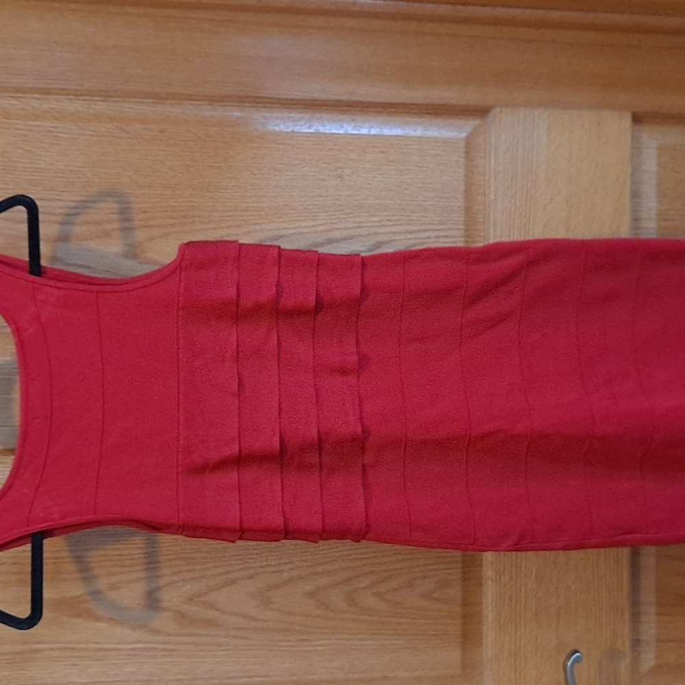 EXPRESS Red Ruffle Bodycon Dress - Picture 6 of 6